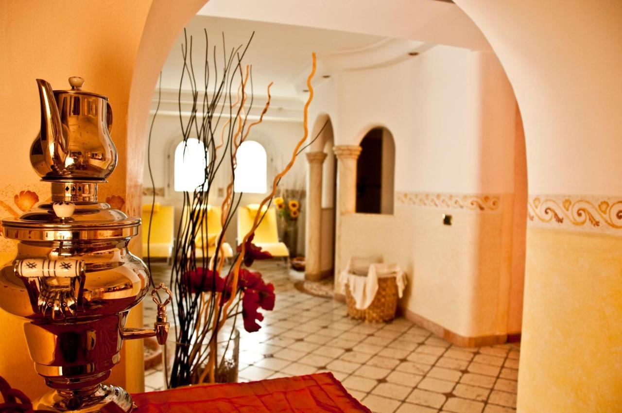 Hotel Corona ปินโซโล ภายนอก รูปภาพ